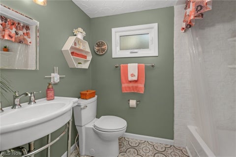 Tiny photo for 1134 W 29th Street, Lorain, OH 44052 (MLS # 5256818)