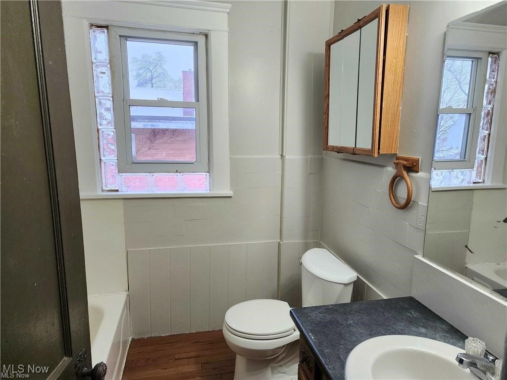 Canton - Residential Income