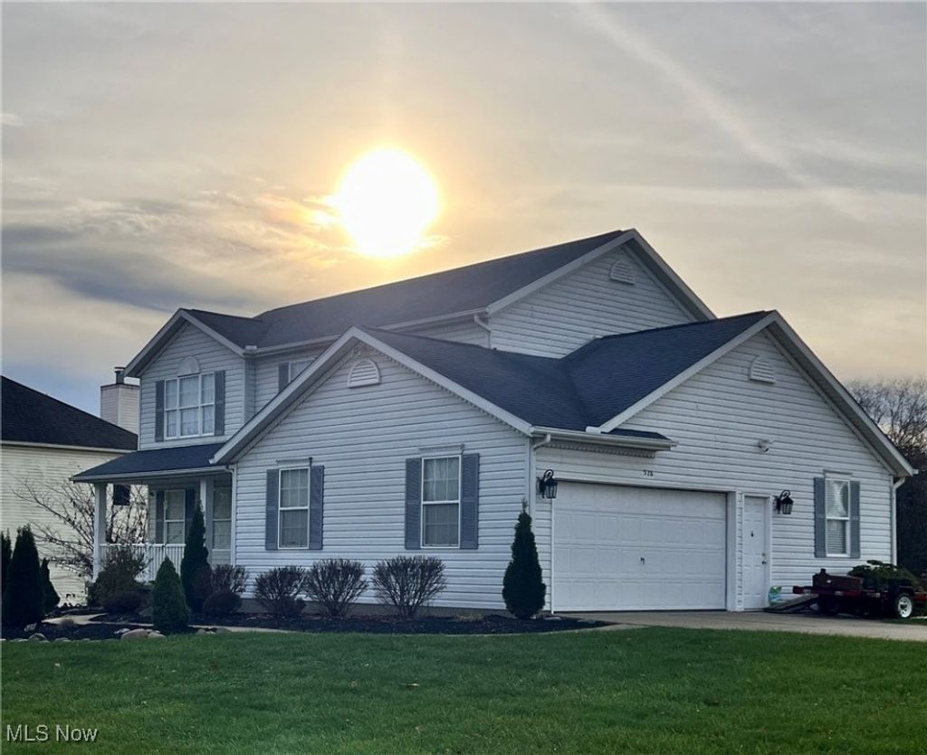 Photo of 528 Helena Drive, Tallmadge, OH 44278 (MLS # 5177489)