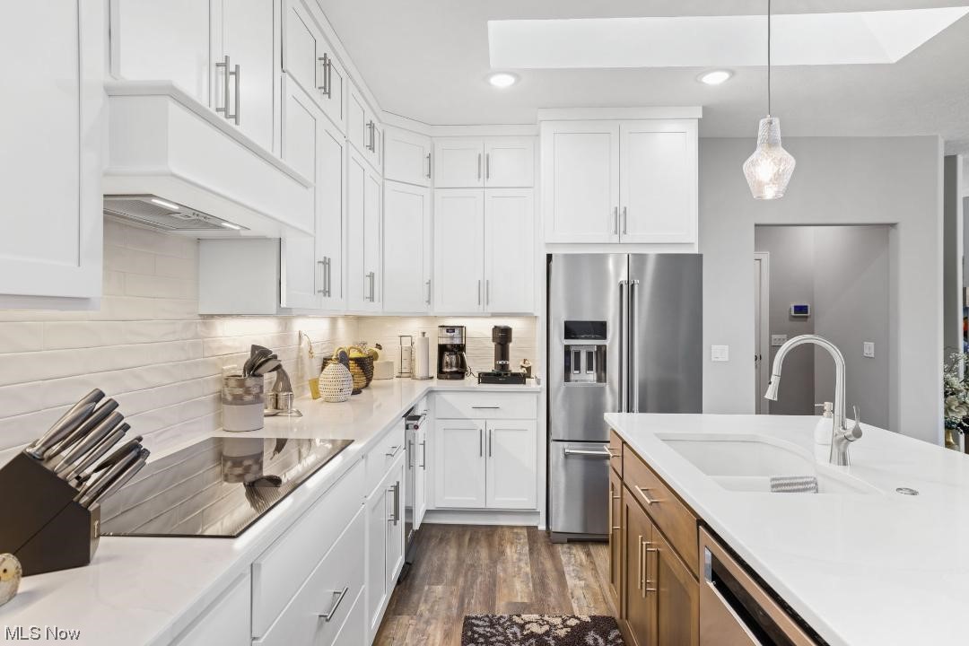 New Seasons Ph One - Residential