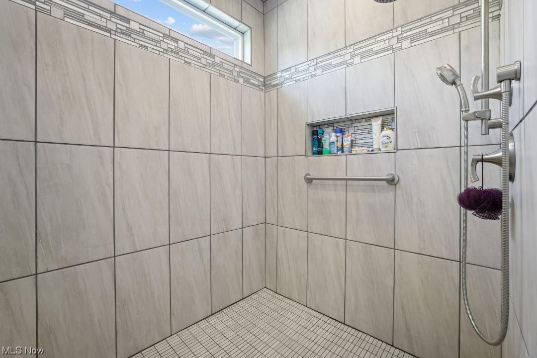 New Seasons Ph One - Residential