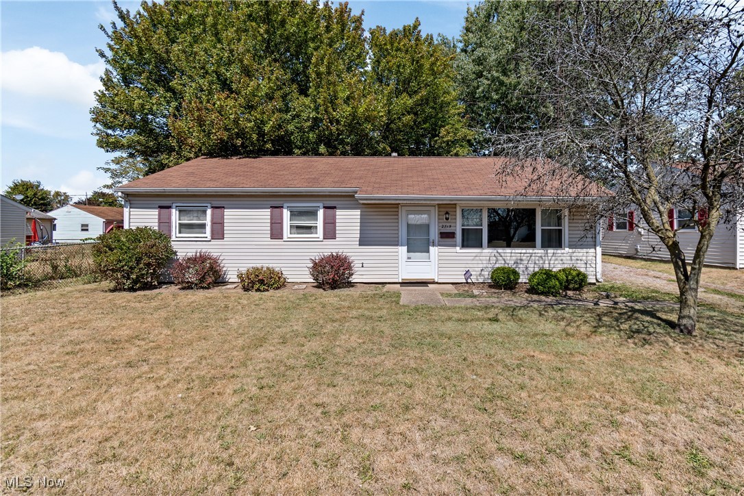 Welcome to 2715 19th St NE, a charming and well-maintained 3-bedroom ranch in a convenient Canton location. With over 1,000 sq. ft. of living space on a private lot, this home offers the perfect opportunity for a first-time buyer or anyone looking for a move-in ready space to make their own.
Step inside and you’ll find a bright living room with a large picture window that fills the space with natural light. The dining area is just off the kitchen, ideal for family meals and gatherings. The kitchen features oak cabinetry, a ceramic tile backsplash, gray countertops, and white appliances, making it both functional and inviting. A side entry leads to a practical mudroom, perfect for everyday convenience.
All three bedrooms are nicely sized with ample closet space, offering comfort and flexibility for family, guests, or a home office. The full bathroom is centrally located, completing the main level.
Outside, enjoy your own private, fenced-in backyard that backs up to a school, giving you extra privacy and open green views. The oversized 2-car detached garage provides abundant room for parking, tools, or hobbies.
Located on a quiet street close to schools and everyday conveniences, this home combines comfort, practicality, and value. Whether you’re just starting out, downsizing, or investing, this property checks all the boxes.
Don’t miss your chance to own this affordable and inviting home — schedule your private showing today before it’s gone!