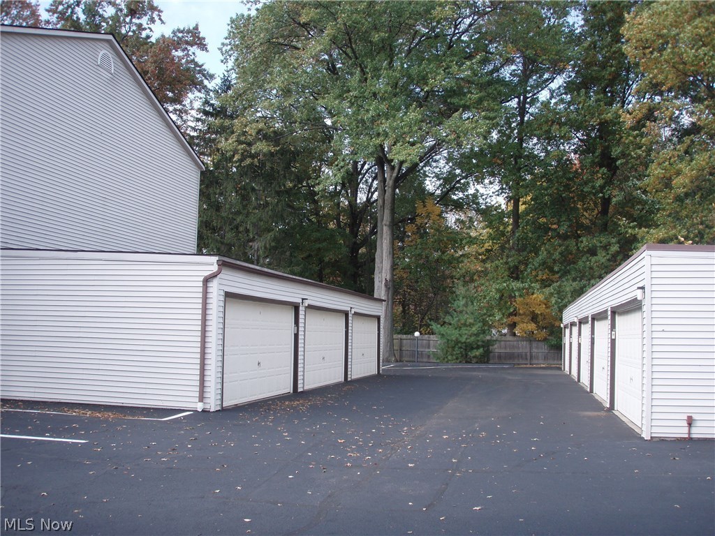 Cedarwood Village Condo 03 - Residential Lease