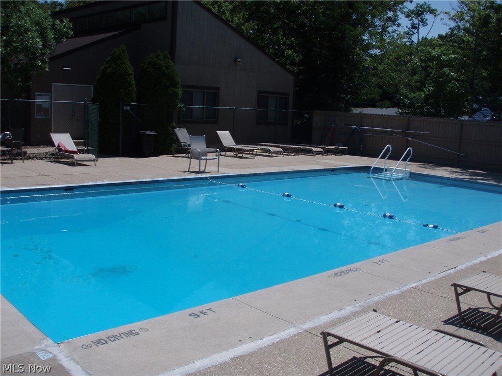 Cedarwood Village Condo 03 - Residential Lease