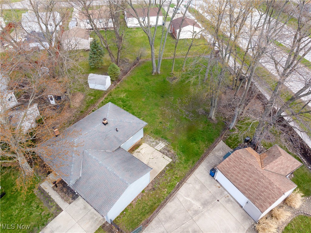 34875 Amy Court, Eastlake, Ohio image 24