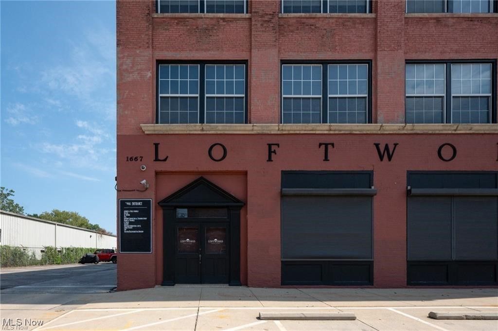 Photo of 1667 E 40th Street #3-G, Cleveland, OH 44103 (MLS # 5177115)