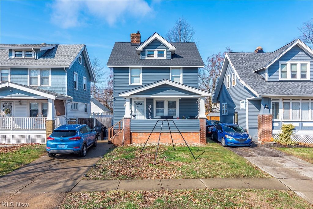 Photo of 1402 E 185th Street, Cleveland, OH 44110 (MLS # 5192311)