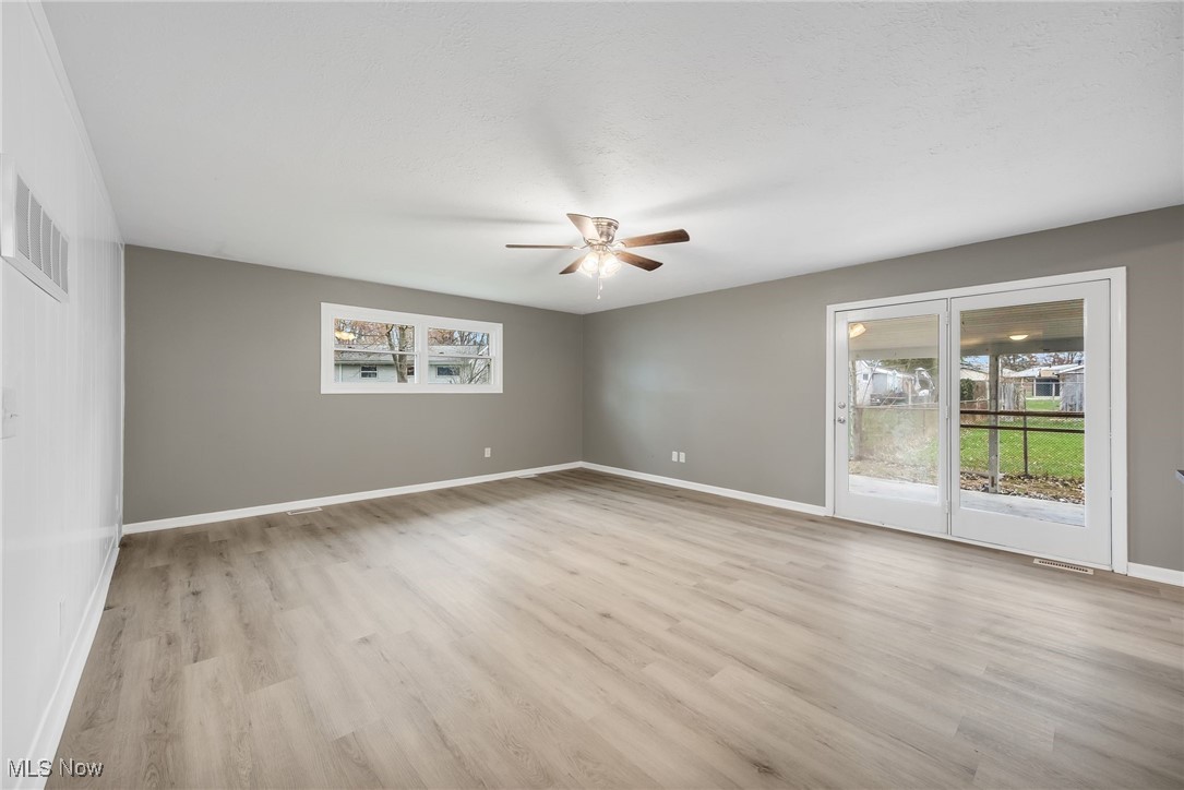 1418 Brookdale Lane, Kent, Ohio image 2