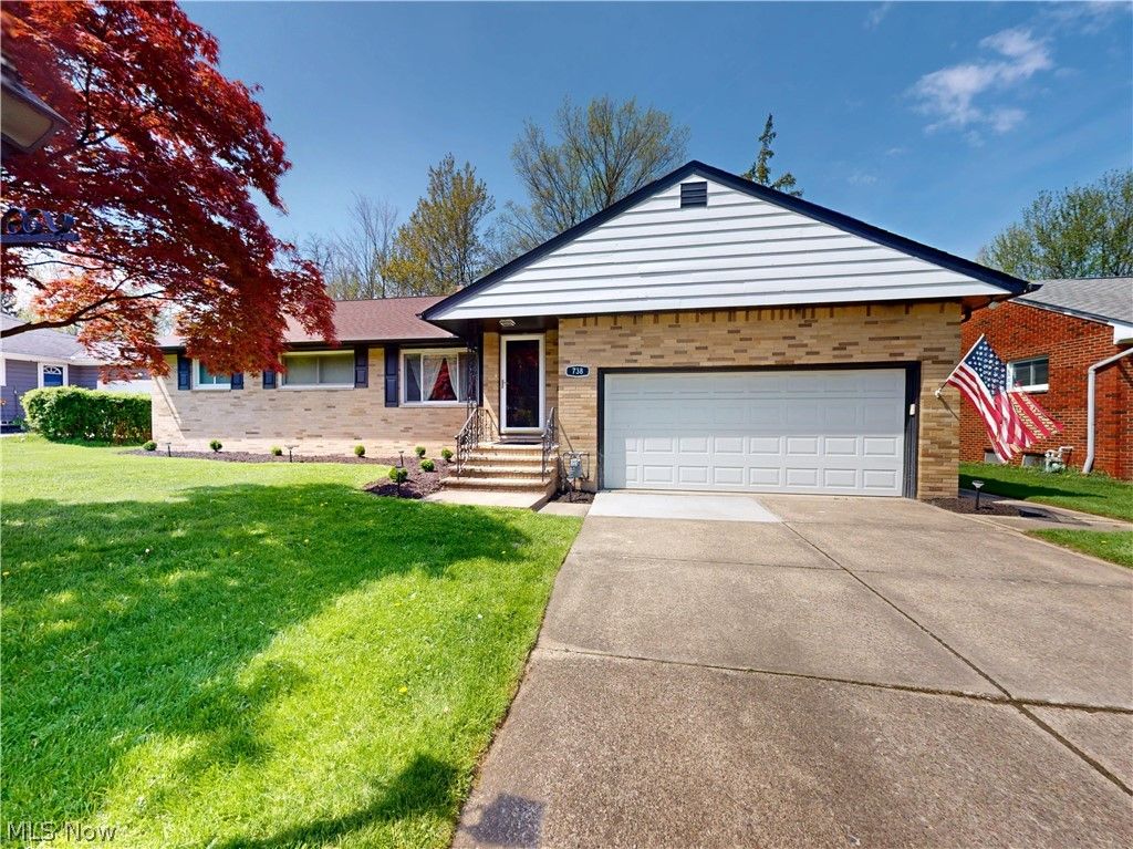 Photo of 738 Edgewood Road, Richmond Heights, OH 44143 (MLS # 5205603)