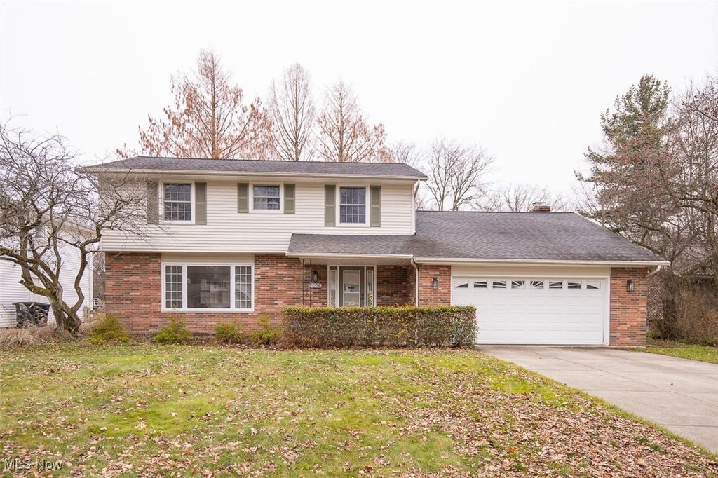 Photo of 5228 Hickory Drive, Lyndhurst, OH 44124 (MLS # 5176732)