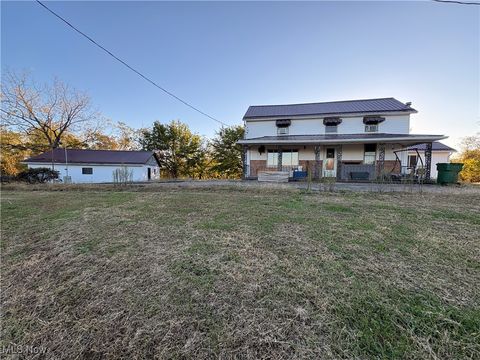 Homes For Sale - 33855 State Route 800<br/> New Matamoras, OH 45767