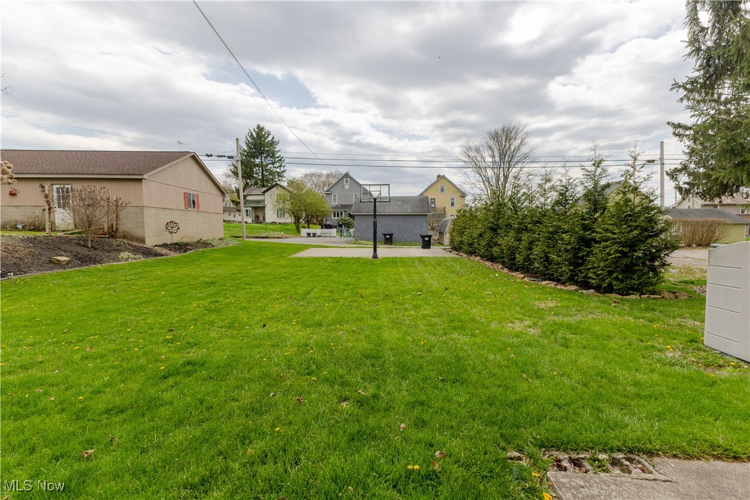 353 W North Avenue, East Palestine, Ohio image 32