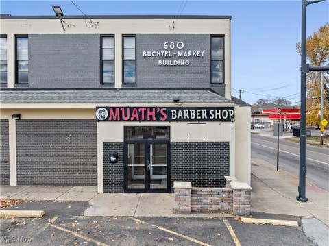 Photo for 680 E Market Street 100