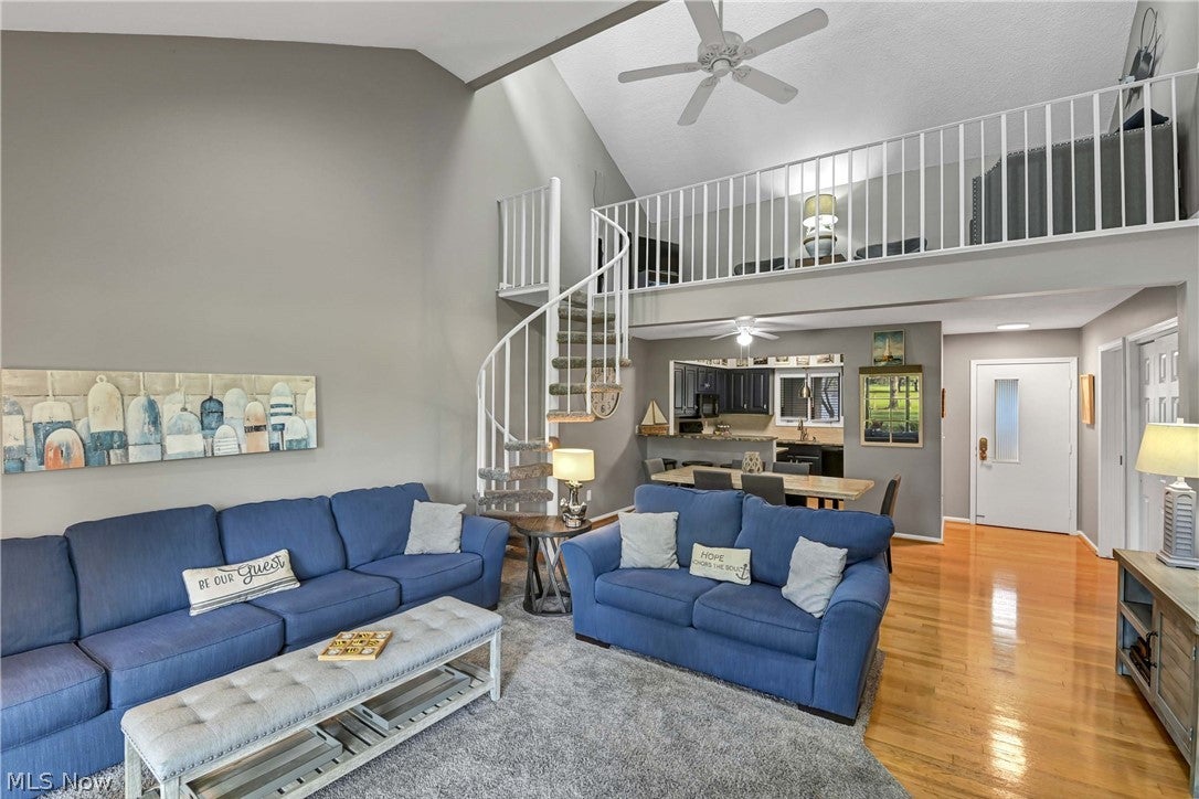 17 Sawmill Creek Drive W