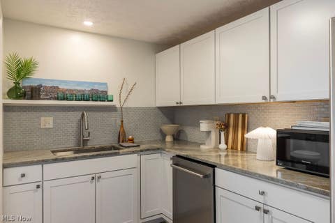 Tiny photo for 4210 Clinton Avenue, Cleveland, OH 44113 (MLS # 5239565)