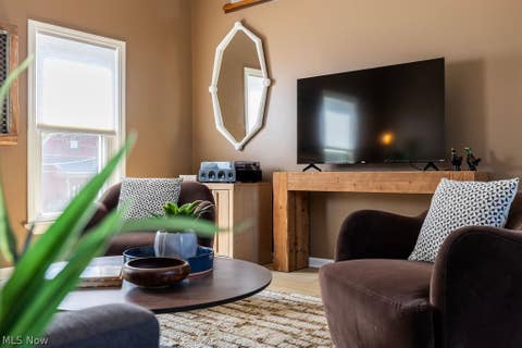 Tiny photo for 4210 Clinton Avenue, Cleveland, OH 44113 (MLS # 5239565)