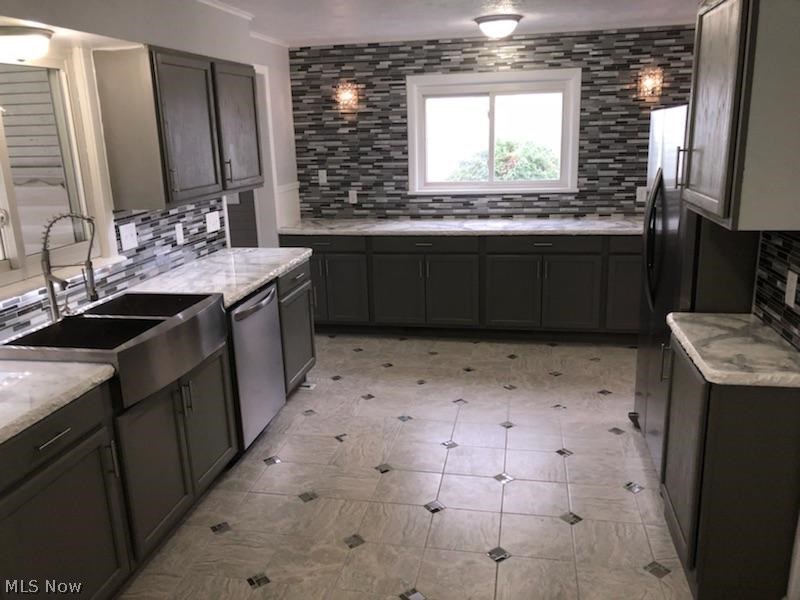 Connecticut Western Reserve - Residential