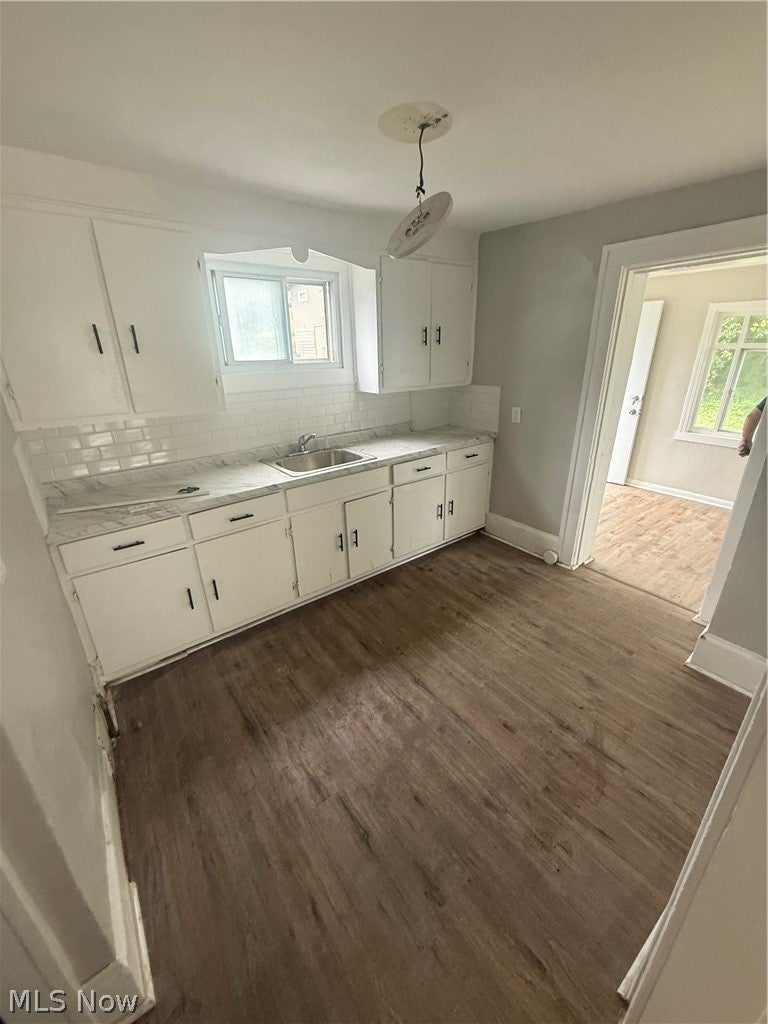 1406 Hart Street