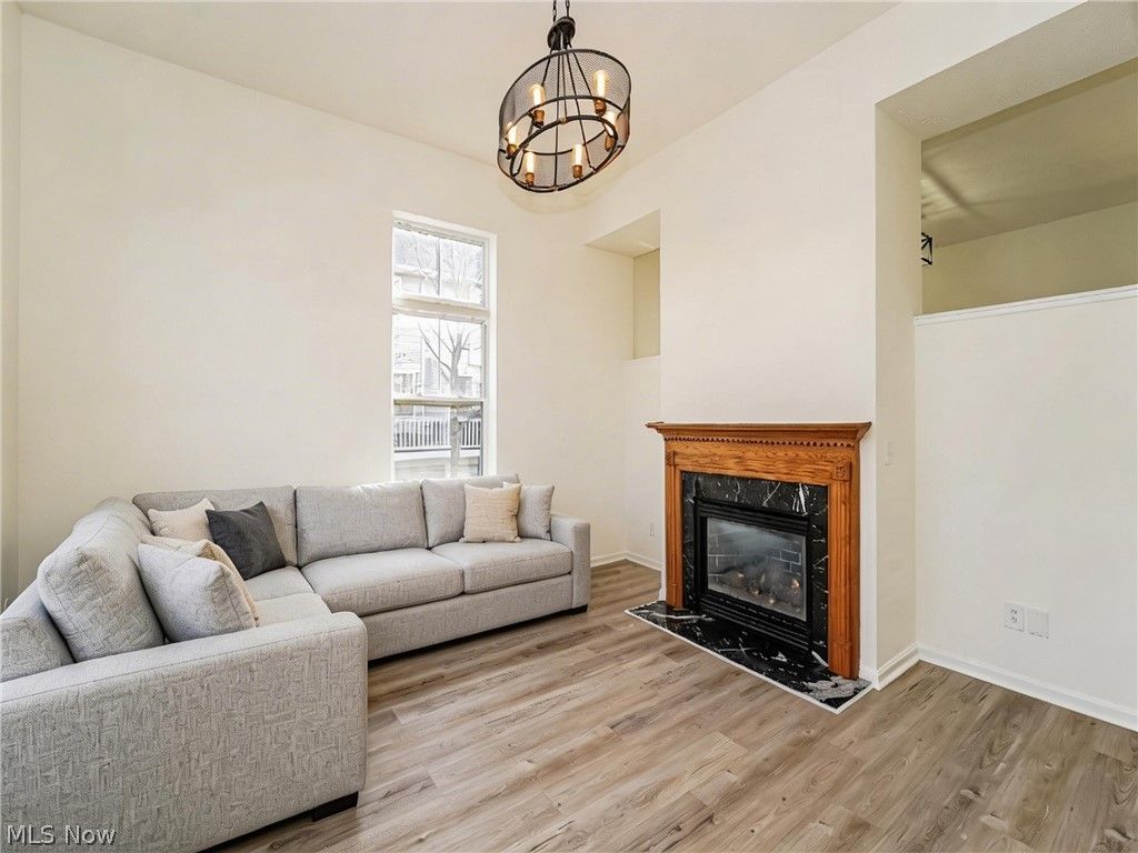 Photo of 821 Nela View Road, Cleveland Heights, OH 44112 (MLS # 5198314)