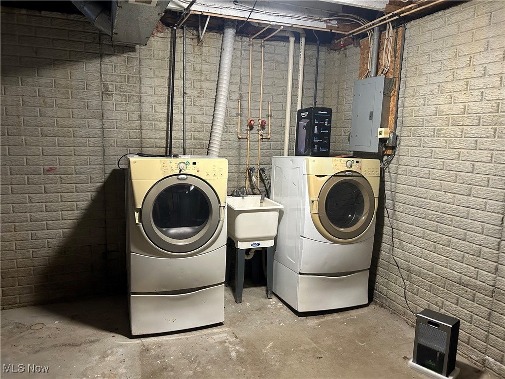 Helper-Woodland Hills Park - Residential Lease