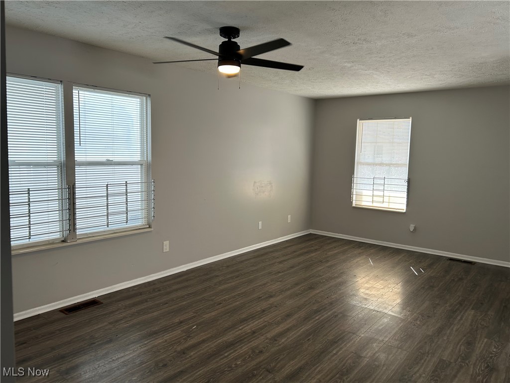 Helper-Woodland Hills Park - Residential Lease