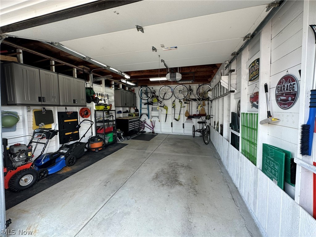 H A Stahl Properties Cos Ridg - Residential