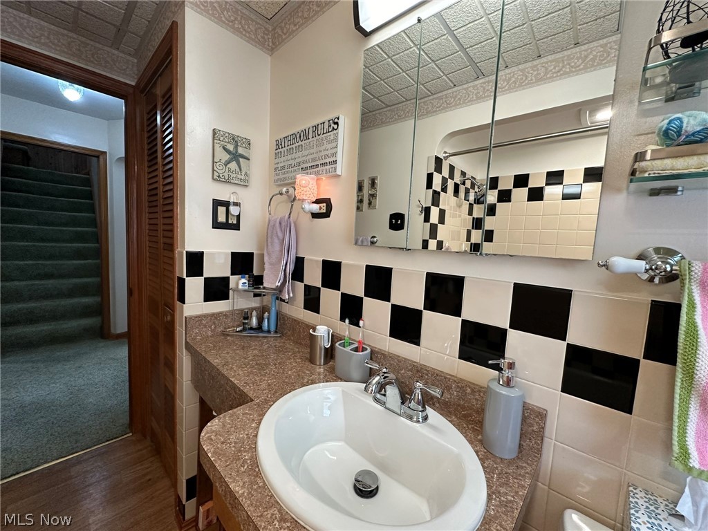 H A Stahl Properties Cos Ridg - Residential