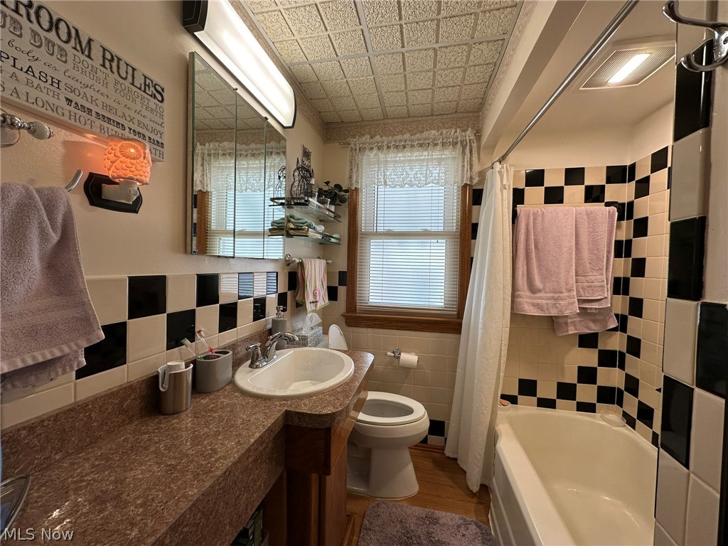 H A Stahl Properties Cos Ridg - Residential