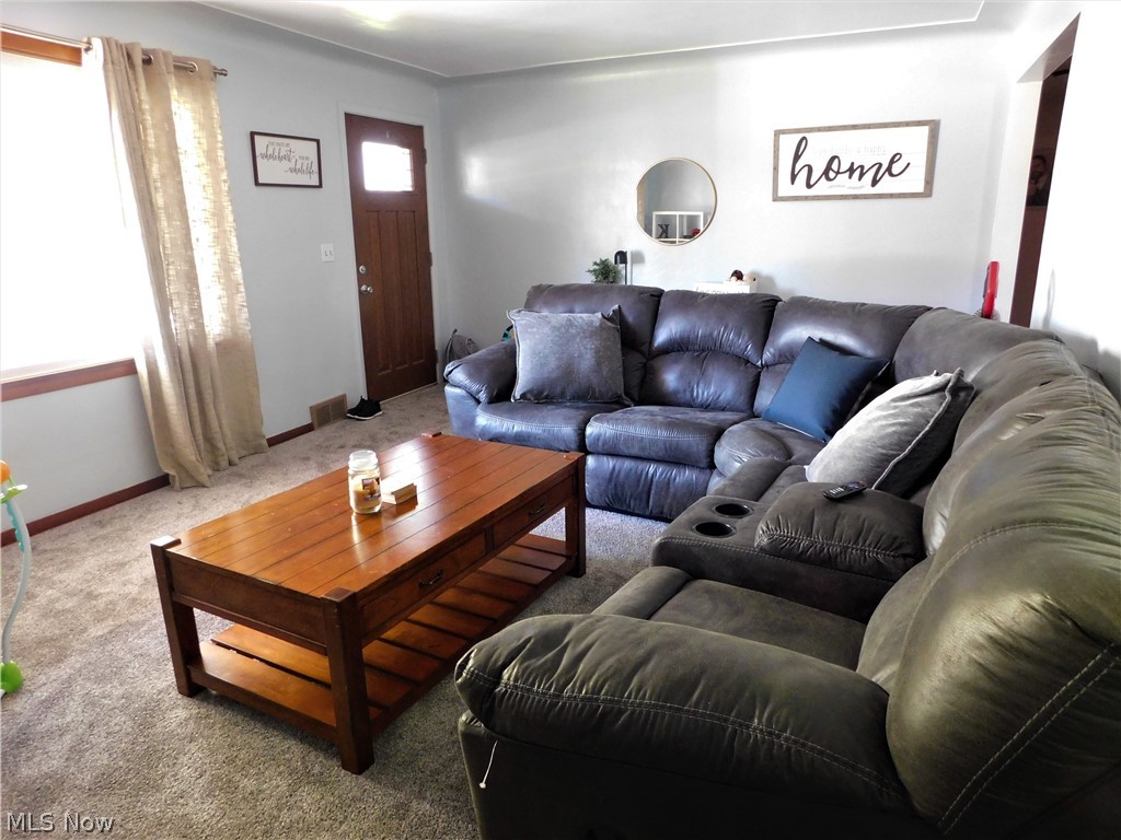 Hubbard Manor 03 - Residential