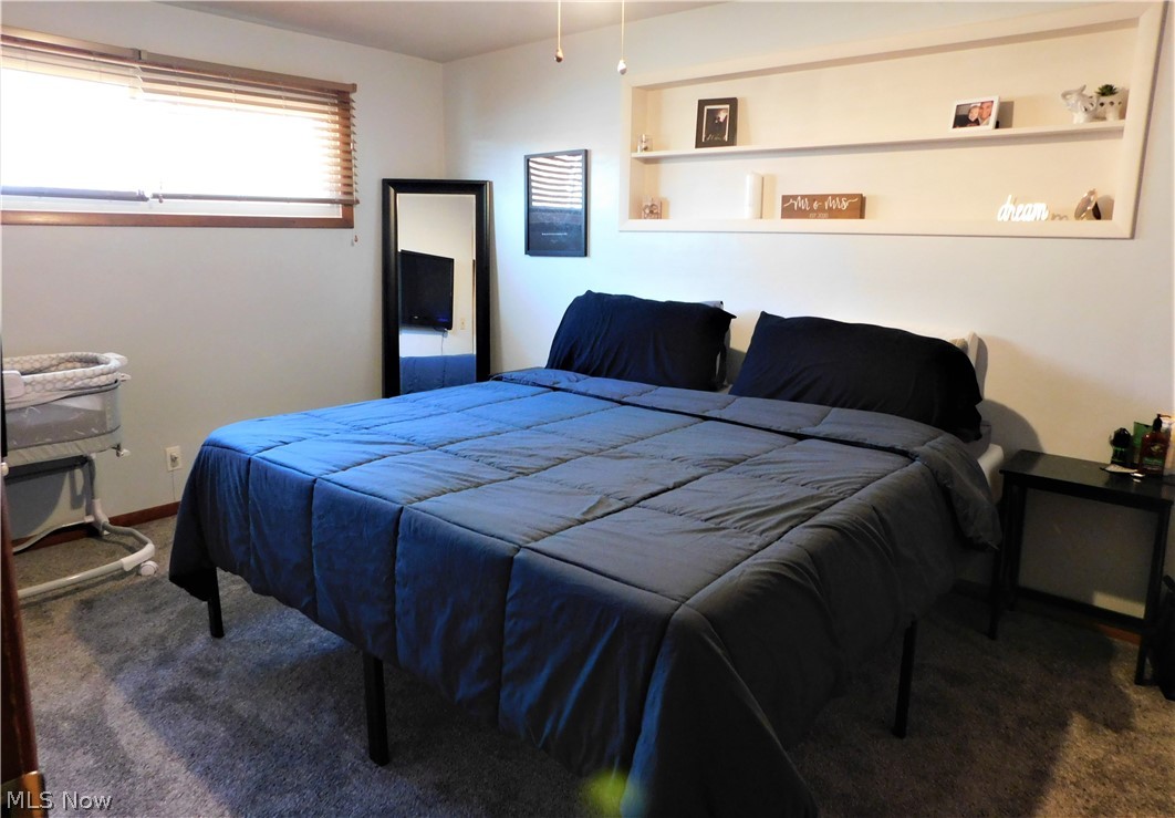 Hubbard Manor 03 - Residential