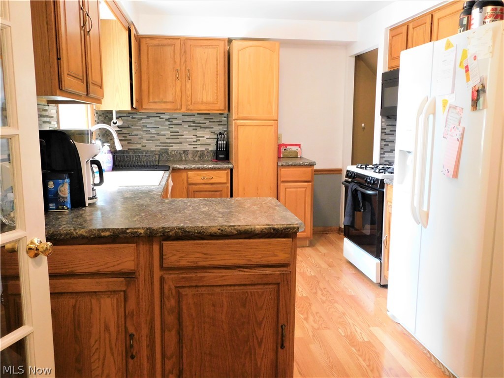 Hubbard Manor 03 - Residential