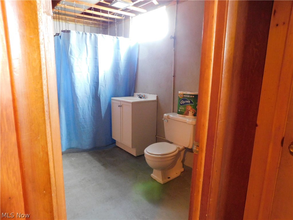 Hubbard Manor 03 - Residential