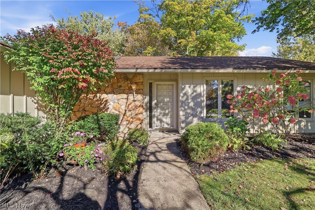 6119 Oakwood Circle