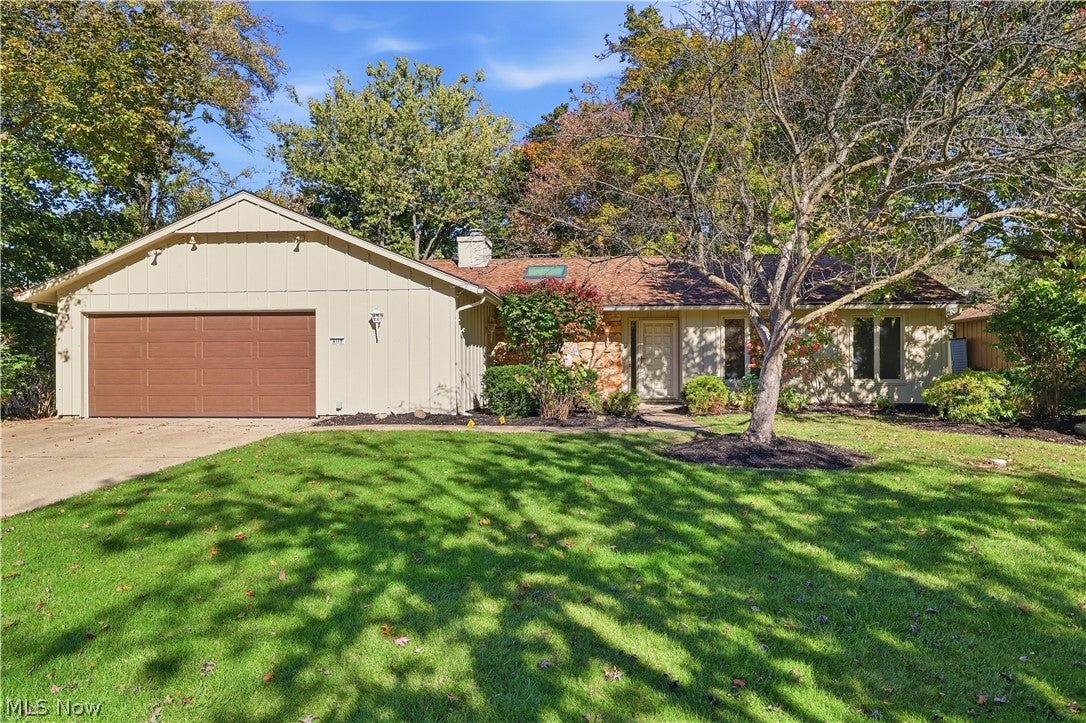 6119 Oakwood Circle
