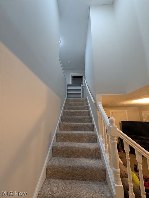 Tiny photo for 852 Kenilworth Avenue SE, Warren, OH 44484 (MLS # 5190069)