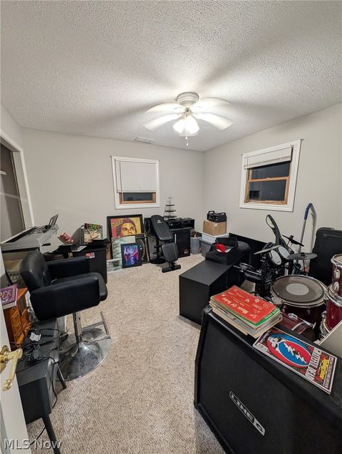 Tiny photo for 852 Kenilworth Avenue SE, Warren, OH 44484 (MLS # 5190069)