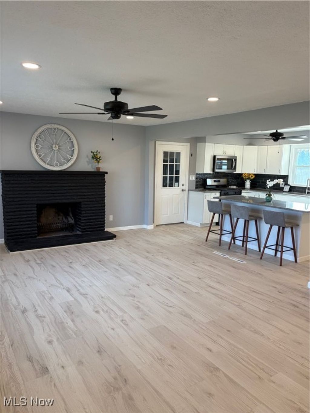 Photo of 4135 Leavitt Drive NW, Warren, OH 44485 (MLS # 5180289)