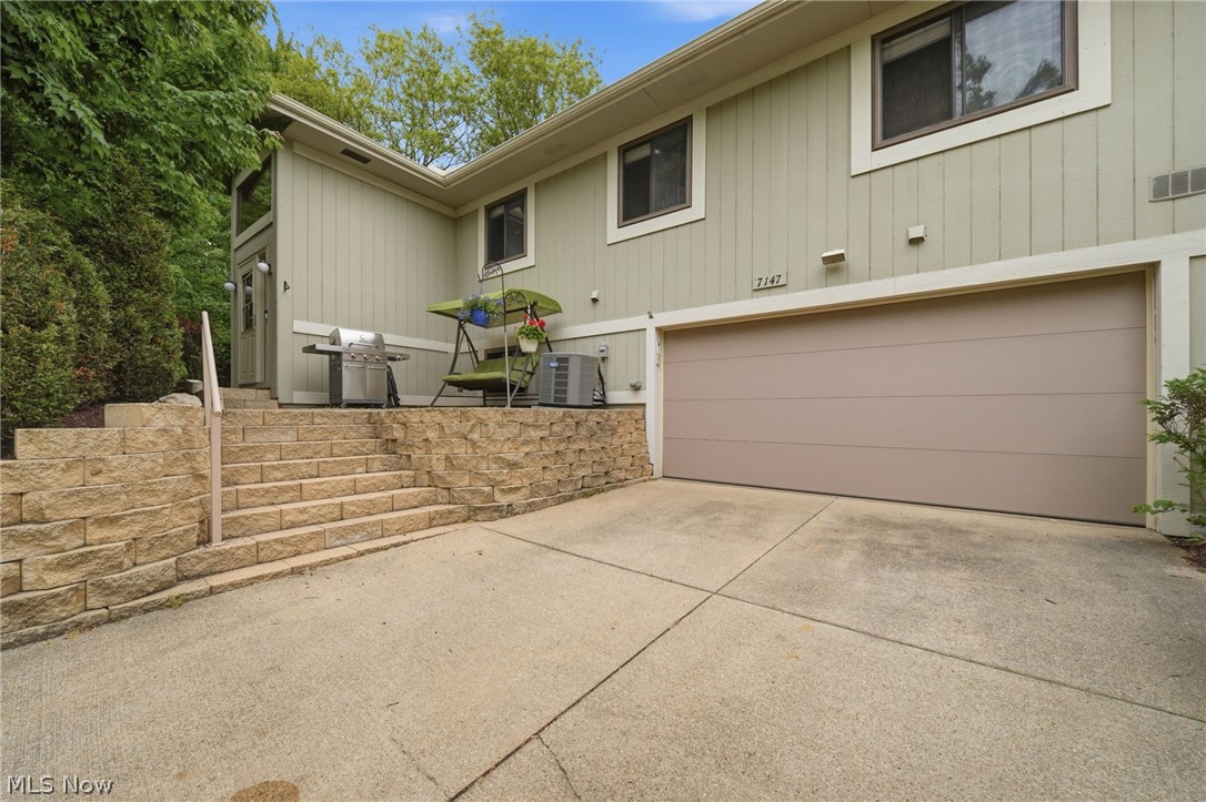 7147 N Jester Place