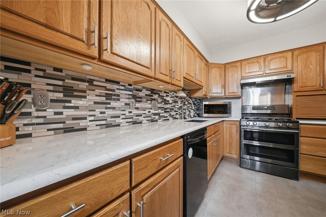 Lockwood Ridge 02 - Residential