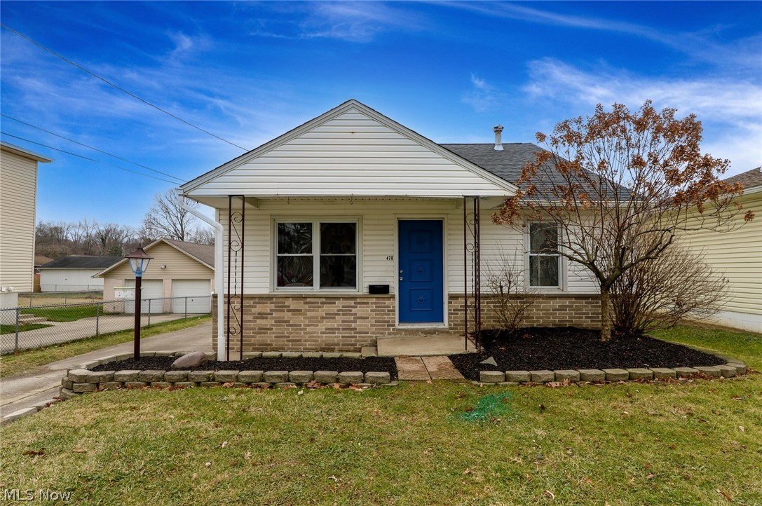 Welcome to your new Home! This cozy Bungalow has a spacious eat in-kitchen with brand new matching GE stainless steel microwave, gas stove and dishwasher, all new flooring throughout the eat-kitchen, living room, both downstairs bedrooms and the oversized bonus room in the basement along with fresh paint. The neighborhood seems quiet and rests on a dead-end street that has Barberton Sports Complex as it’s backyard and Newton Park also a neighbor. Home warranty provided by seller!
This one won't last!