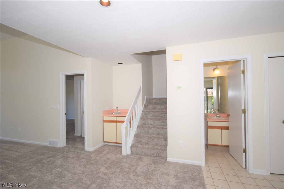 North Pointe Condo - Residential