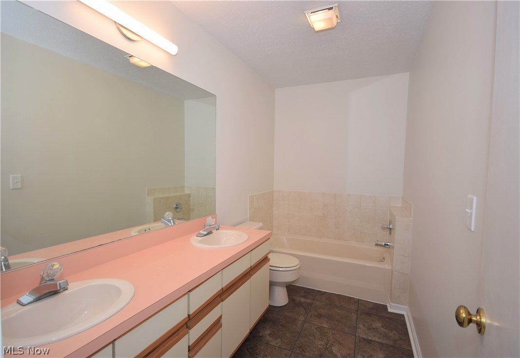 North Pointe Condo - Residential