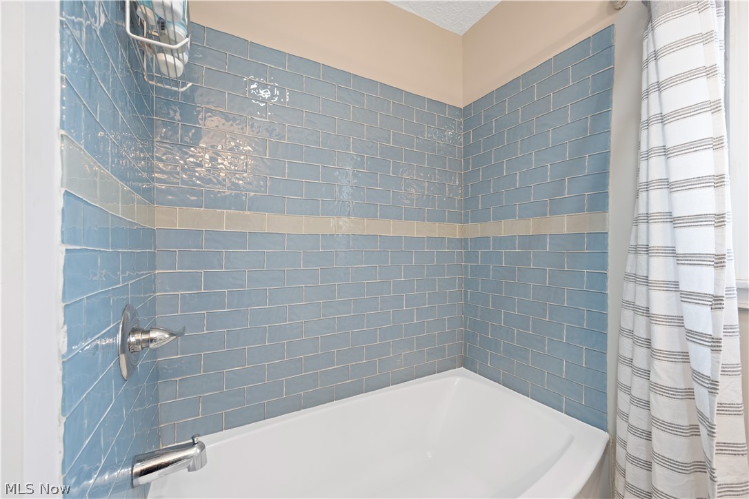 Colahan Drive - Residential