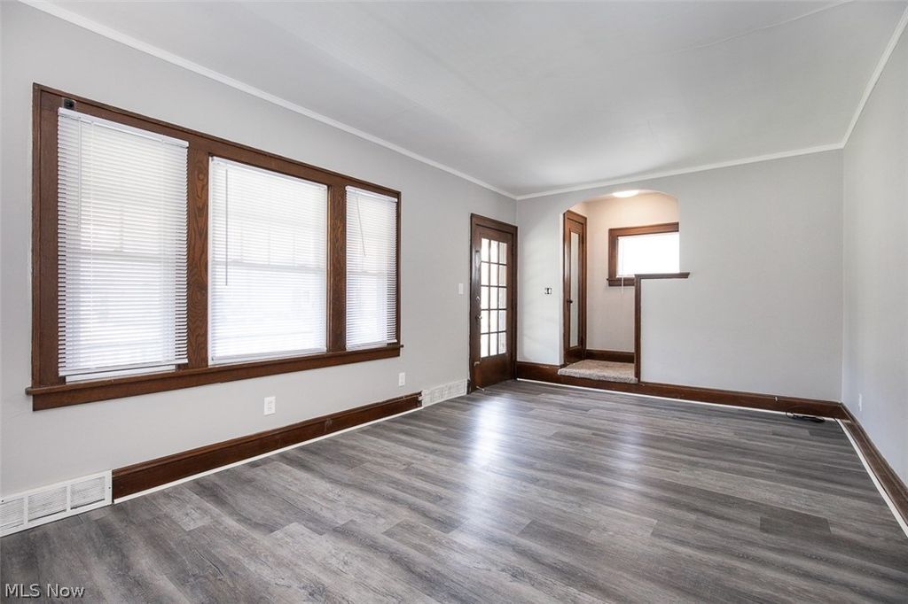 Photo of 10203 Greenview Avenue, Garfield Heights, OH 44125 (MLS # 5204061)