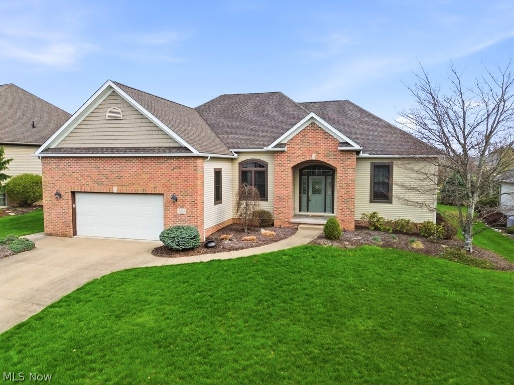 Villas/Saint James Place 02 - Residential