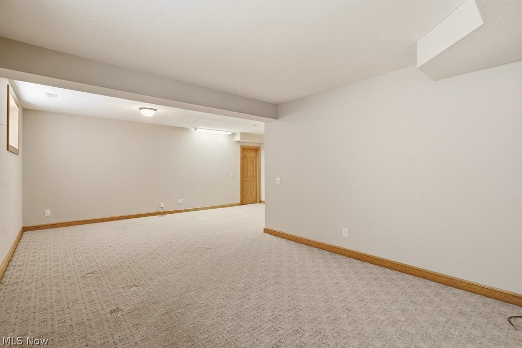 Villas/Saint James Place 02 - Residential