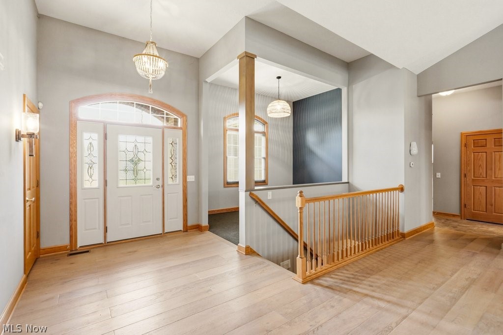 Villas/Saint James Place 02 - Residential