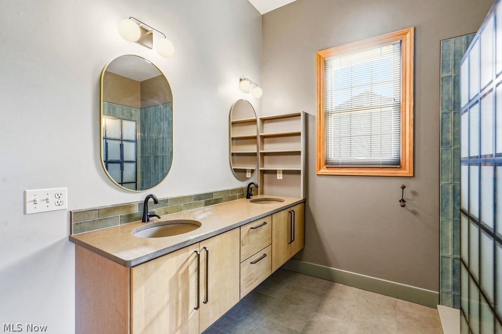 Villas/Saint James Place 02 - Residential