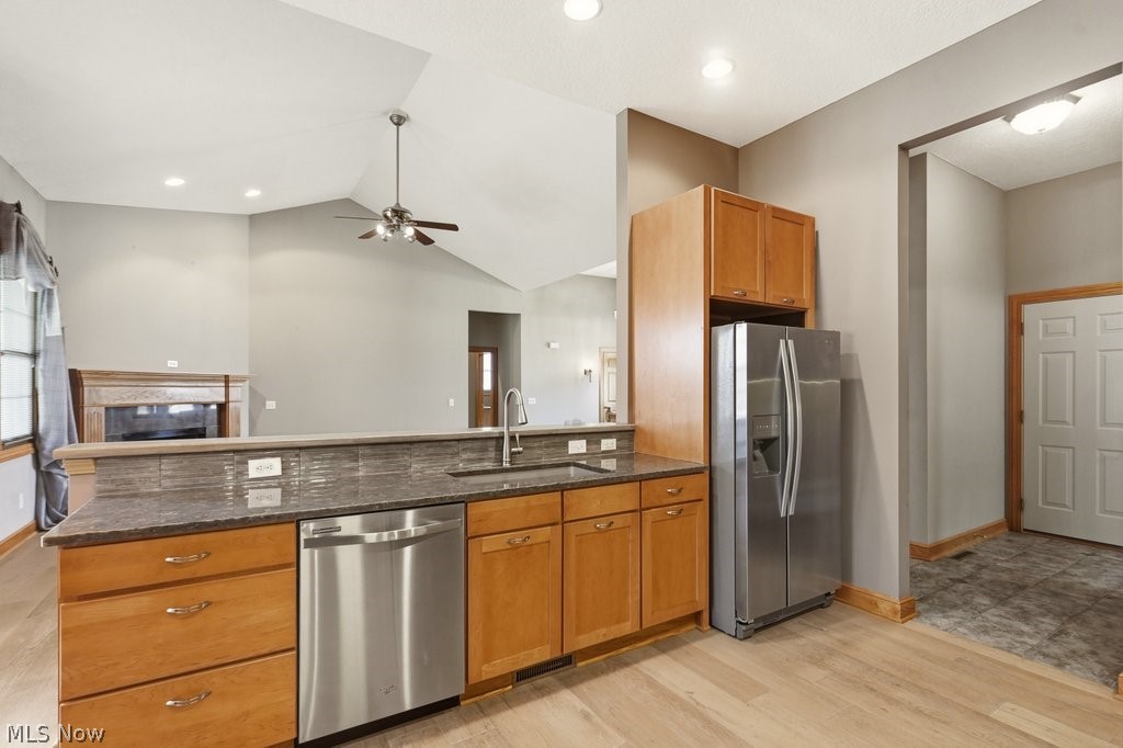 Villas/Saint James Place 02 - Residential