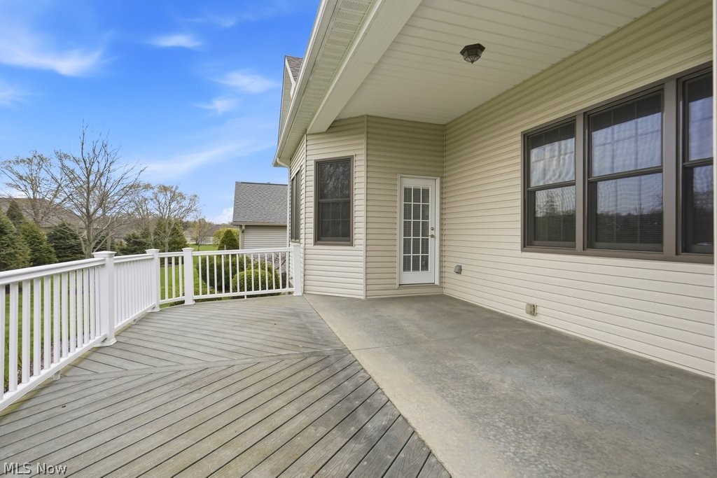 Villas/Saint James Place 02 - Residential